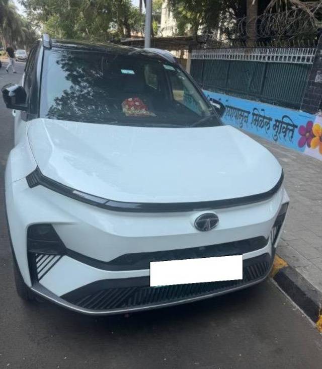 https://images10.gaadi.com/usedcar_image/4570035/original/processed_8ff98738-48ab-4702-898c-6a52d822e5ba.jpeg?imwidth=6402