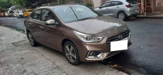 https://images10.gaadi.com/usedcar_image/4570037/original/processed_2c8fa37d6ba887795376fffb34b1a1c9.jpg?imwidth=6400