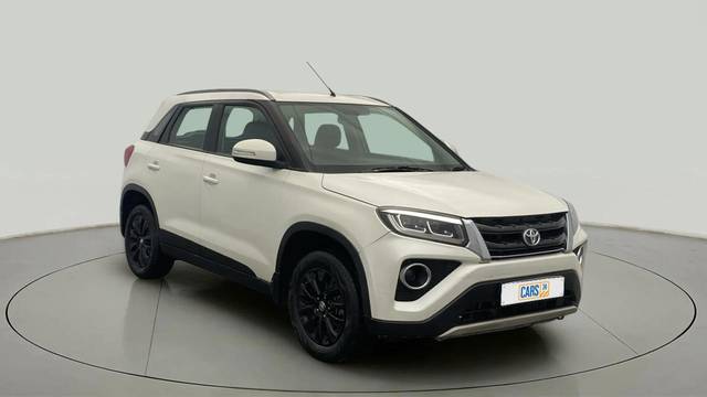 https://images10.gaadi.com/usedcar_image/4570075/original/8512b639d1b96dd7f89e1930eadf30c5.jpg?imwidth=6400