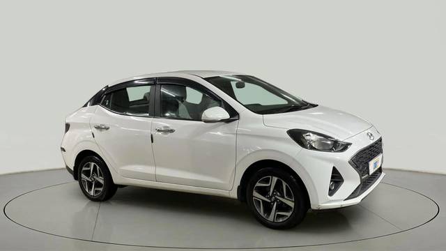 https://images10.gaadi.com/usedcar_image/4570084/original/fcb9573eee37c4376cd022c138abc023.jpg?imwidth=6400
