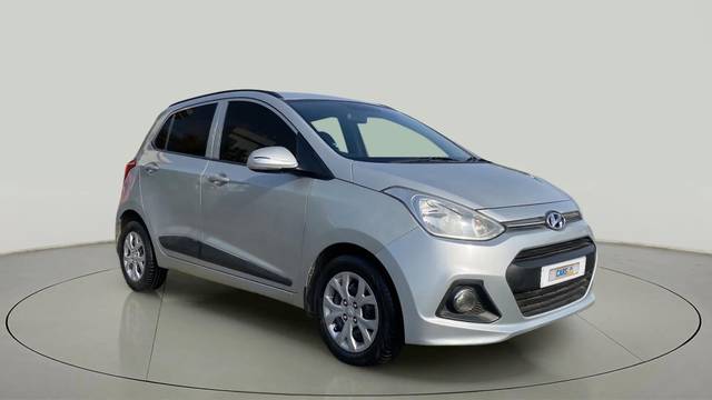 https://images10.gaadi.com/usedcar_image/4570086/original/5aa13d6f6ddb6ed7f9825b8222bf8ca5.jpg?imwidth=6400