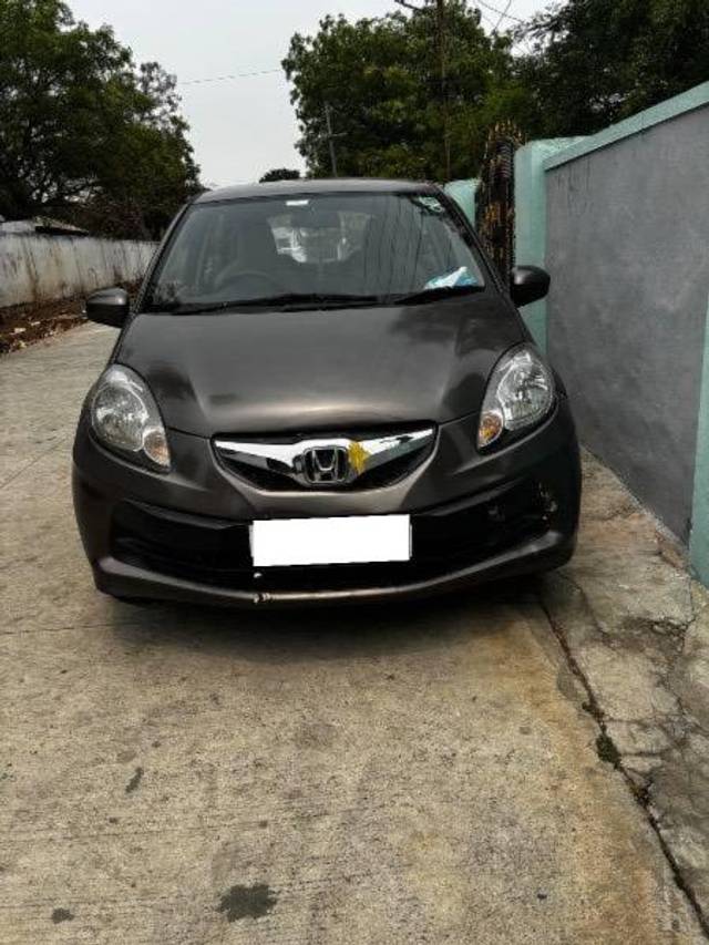 https://images10.gaadi.com/usedcar_image/4570093/original/processed_b79d4ded-2069-43f2-afd9-5a4b86c939ed.jpeg?imwidth=6402