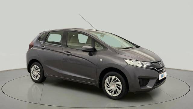 https://images10.gaadi.com/usedcar_image/4570115/original/6bf78c21c14bed5cb18f7bf67ea30d87.jpg?imwidth=6400