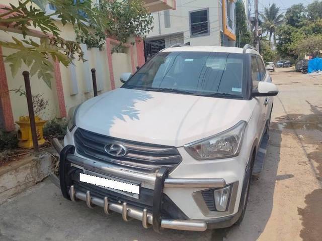 https://images10.gaadi.com/usedcar_image/4570121/original/processed_83b3101e-8bb2-47cb-9794-2d8f022aa66c.jpeg?imwidth=6400