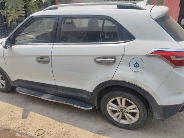 https://images10.gaadi.com/usedcar_image/4570121/original/processed_bb469d0c-18d0-425d-b702-79e45a703bc7.jpeg?imwidth=6401