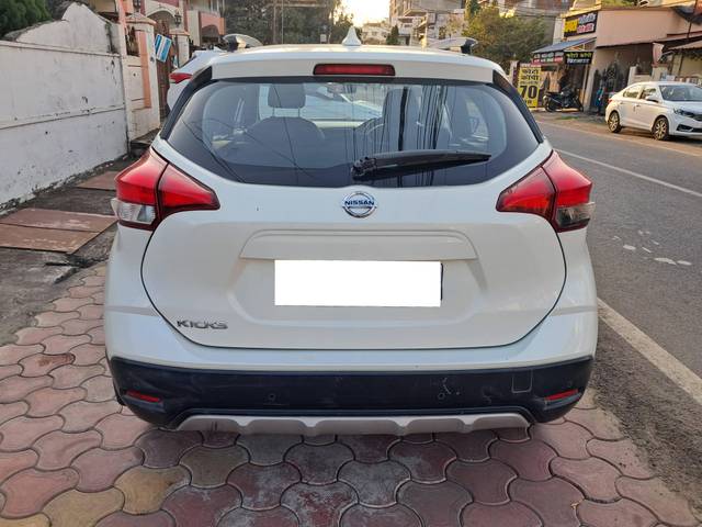 https://images10.gaadi.com/usedcar_image/4570132/original/processed_7f7227ced4759c2fcdad6664ef234dc9.jpg?imwidth=6402