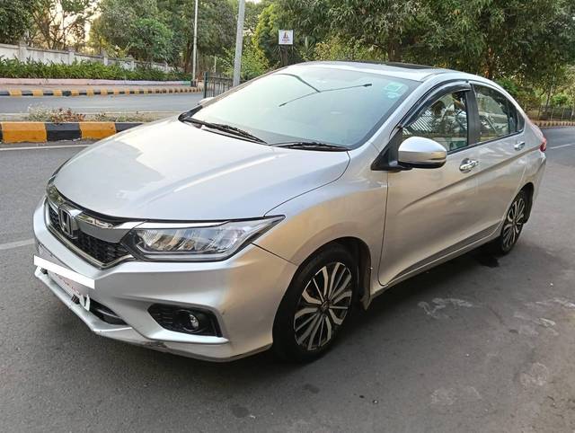 https://images10.gaadi.com/usedcar_image/4570176/original/processed_6964cff7988ea8924edf404e7153c25d.jpg?imwidth=6401