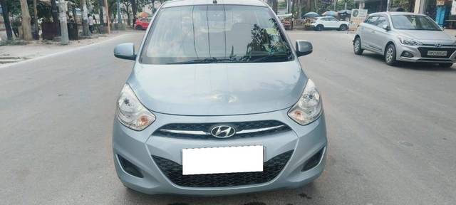 https://images10.gaadi.com/usedcar_image/4570193/original/processed_6d03c83d8ec10459f6ee0f0c0ed0f4ff.jpg?imwidth=6402