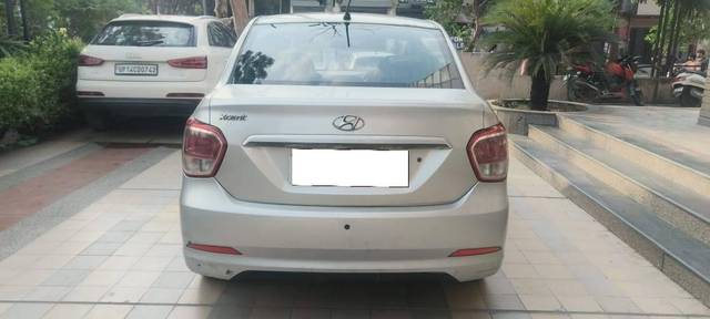 https://images10.gaadi.com/usedcar_image/4570200/original/processed_b47de7d30d95287440bdcd621cb4920e.jpg?imwidth=6401
