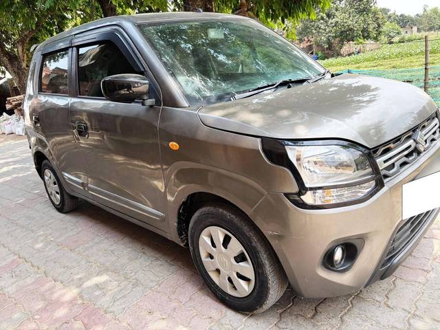 https://images10.gaadi.com/usedcar_image/4570203/original/processed_8f85d349c62ea9c67716eadce9a590d9.jpg?imwidth=6400