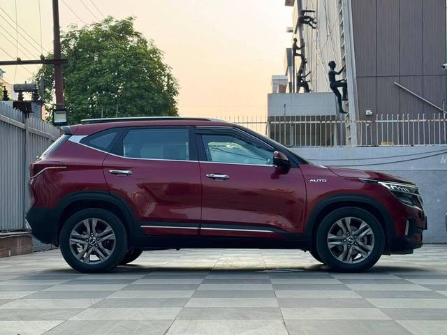 https://images10.gaadi.com/usedcar_image/4570208/original/processed_82080eafb5e2700dbfa5dbc27ae922e2.jpg?imwidth=6401
