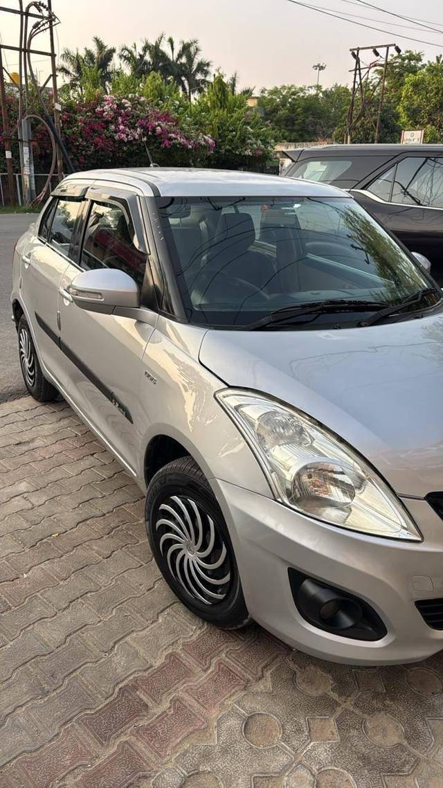 https://images10.gaadi.com/usedcar_image/4570212/original/processed_d6e6ae28de405f2ea3b3953797f7f919.jpg?imwidth=6400