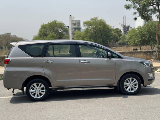 https://images10.gaadi.com/usedcar_image/4570231/original/875321cb59ee9ab62fa78dfcb8bd3607.jpg?imwidth=6401