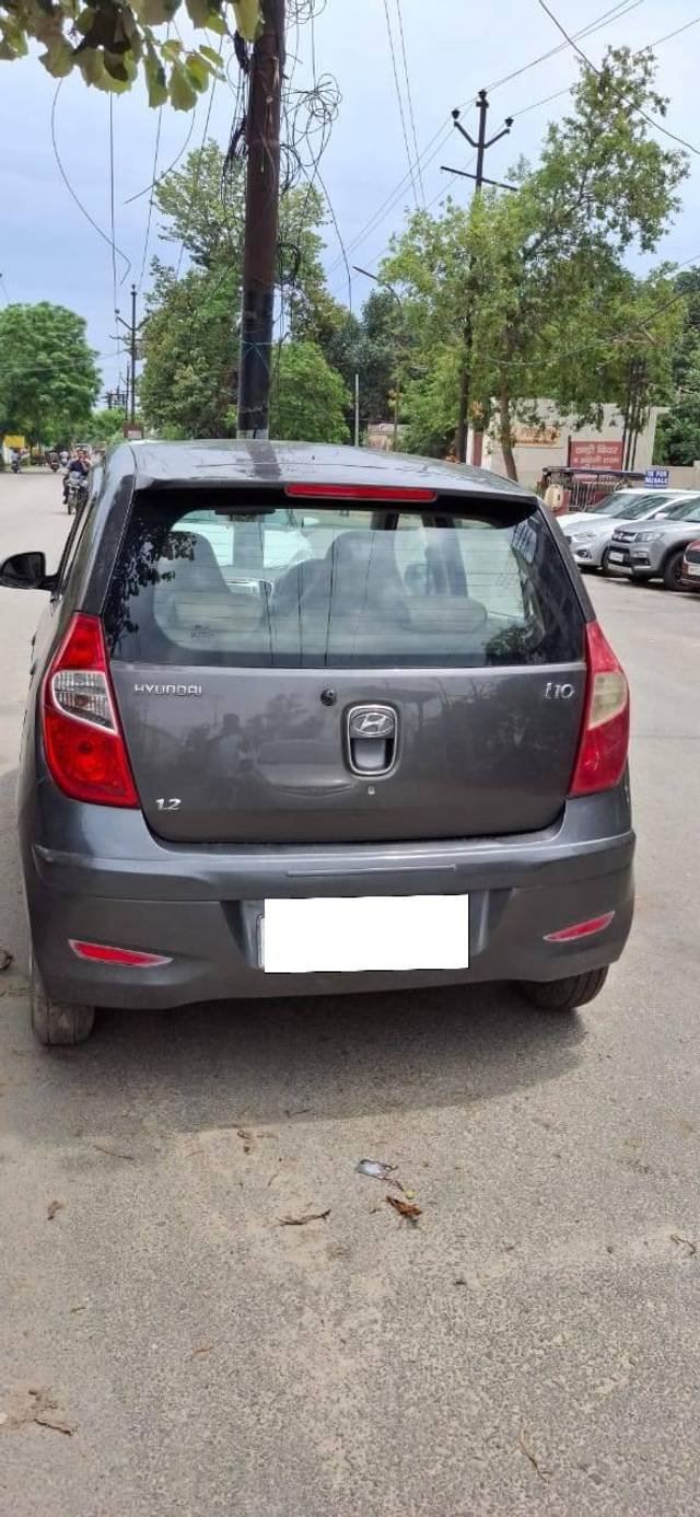 https://images10.gaadi.com/usedcar_image/4570232/original/processed_a9aa7778d38e97da66919772de6de6eb.jpg?imwidth=6401