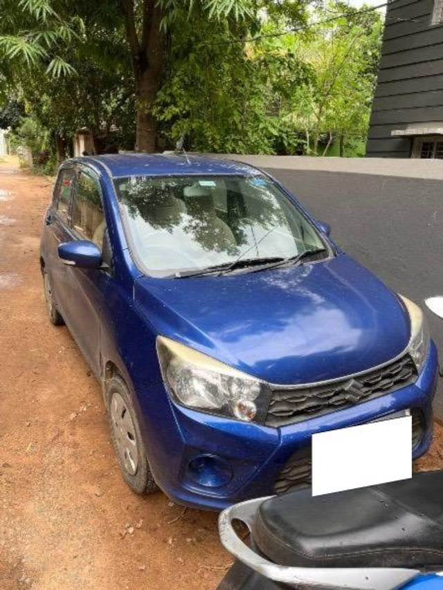 https://images10.gaadi.com/usedcar_image/4570234/original/processed_9fee4ef0-4eb9-43ad-86ea-7f8720855d8e.jpeg?imwidth=6400