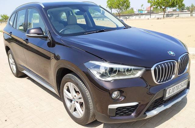 https://images10.gaadi.com/usedcar_image/4570255/original/aa8540996621194f05bfcc5df5413f20.jpeg?imwidth=6401