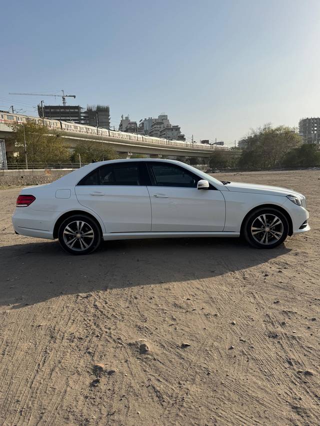 https://images10.gaadi.com/usedcar_image/4570262/original/12973fb0536659150b8b2dadbc5496a1.jpg?imwidth=6401