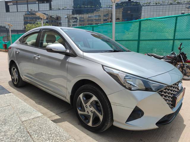 https://images10.gaadi.com/usedcar_image/4570263/original/2a64cc36473908fa203b8c54aa40e87d.jpg?imwidth=6400