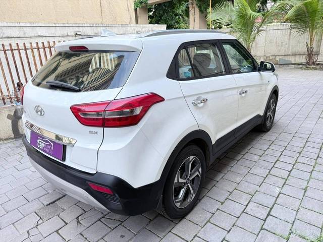 https://images10.gaadi.com/usedcar_image/4570267/original/processed_a92974cd0b26e2ecab3865e7216445e0.jpg?imwidth=6401