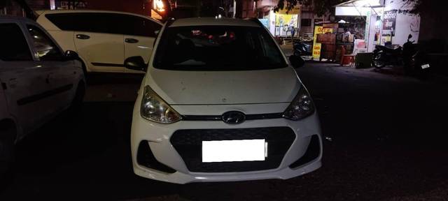 https://images10.gaadi.com/usedcar_image/4570285/original/processed_d5b3864f-4a2c-41ff-af3a-7c1721cc74b5.jpg?imwidth=6400