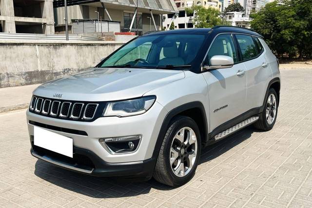 https://images10.gaadi.com/usedcar_image/4570335/original/processed_ac99863791833549cf92336b253b2547.jpg?imwidth=6402