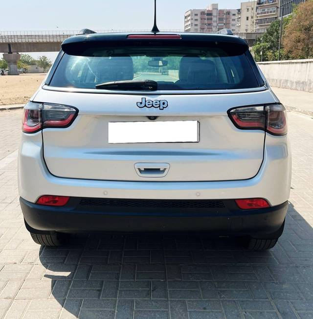 https://images10.gaadi.com/usedcar_image/4570335/original/processed_cfc4079c95f4b3291fe7901ed8775bb9.jpg?imwidth=6401