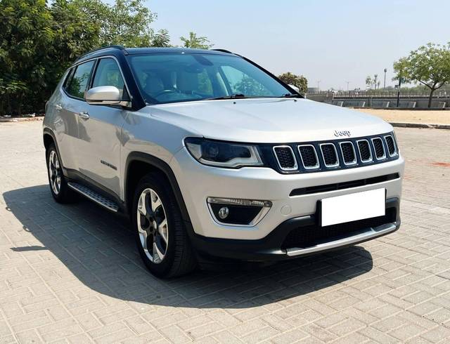 https://images10.gaadi.com/usedcar_image/4570335/original/processed_e26374bd53f188b0cdd0a67c19ff32c6.jpg?imwidth=6400