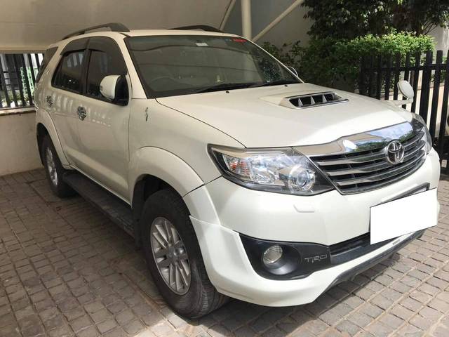 https://images10.gaadi.com/usedcar_image/4570341/original/processed_ab46a5e750c49d5ad380dc47fe6fa068.jpg?imwidth=6400