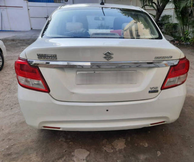 https://images10.gaadi.com/usedcar_image/4570346/original/processed_5452ba71c5f697fb90cda75bca9e4d3e.png?imwidth=6402