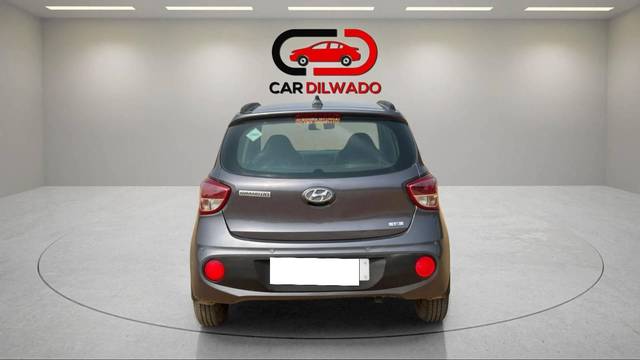 https://images10.gaadi.com/usedcar_image/4570364/original/processed_ee4b83337805263e4584a5f09a8237a6.jpg?imwidth=6402