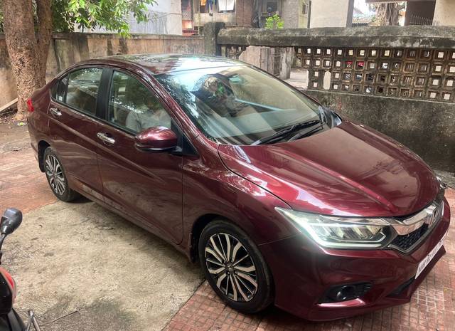 https://images10.gaadi.com/usedcar_image/4570380/original/0933a1e4a552f2735719801627afaabc.jpeg?imwidth=6400