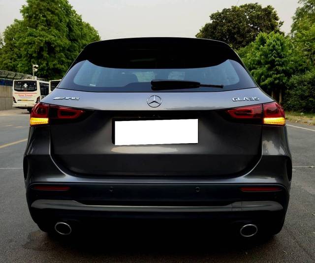 https://images10.gaadi.com/usedcar_image/4570457/original/processed_d200d08eb3878c3d1d41e449f06e9f72.jpg?imwidth=6401