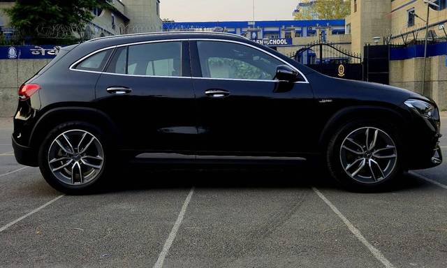 https://images10.gaadi.com/usedcar_image/4570464/original/processed_87e1b99c14ab267d3d313022ee3f8b9a.jpg?imwidth=6401
