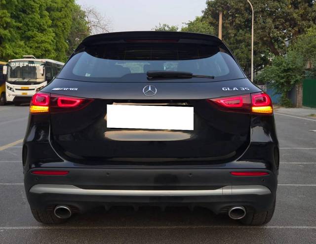 https://images10.gaadi.com/usedcar_image/4570464/original/processed_f1fa2511e7f578aacb327872a9bd9d30.jpg?imwidth=6402