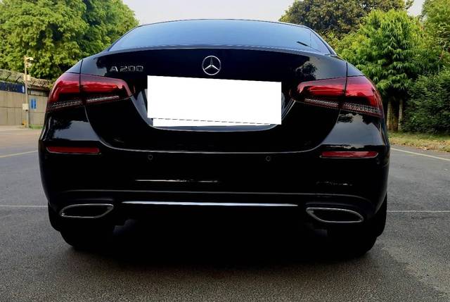 https://images10.gaadi.com/usedcar_image/4570481/original/processed_0705d442cc105d109be67c48337384e1.jpg?imwidth=6401