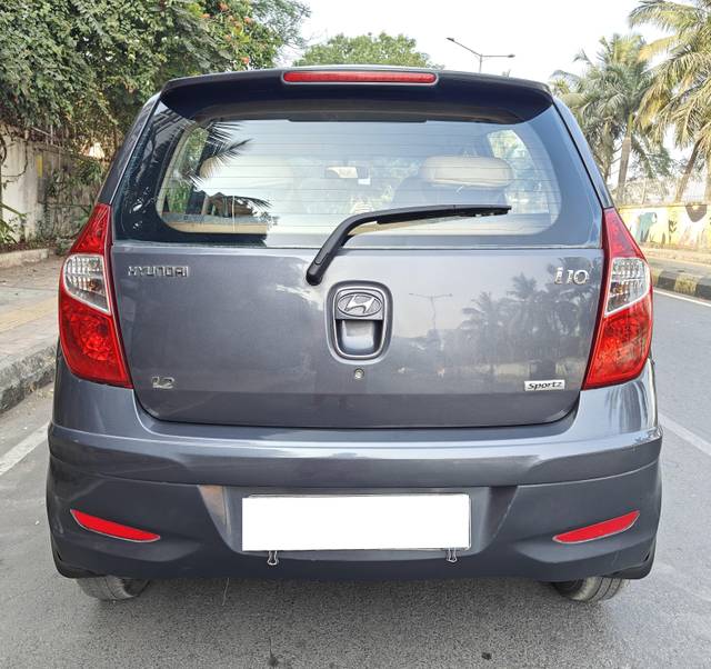 https://images10.gaadi.com/usedcar_image/4570488/original/processed_384911304cd009590923f8a548e61e89.jpg?imwidth=6402