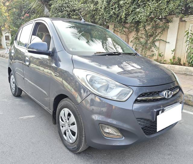 https://images10.gaadi.com/usedcar_image/4570488/original/processed_b4670d6bf8dada80726ec63ac82ebb5b.jpg?imwidth=6401