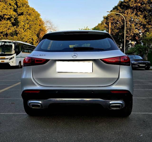 https://images10.gaadi.com/usedcar_image/4570502/original/processed_d492704c9523b78256cf49125f4cc23c.jpg?imwidth=6401
