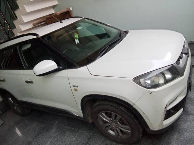 https://images10.gaadi.com/usedcar_image/4570506/original/processed_28f2e621-55e0-46c9-bc37-f3299baced8b.jpg?imwidth=6401