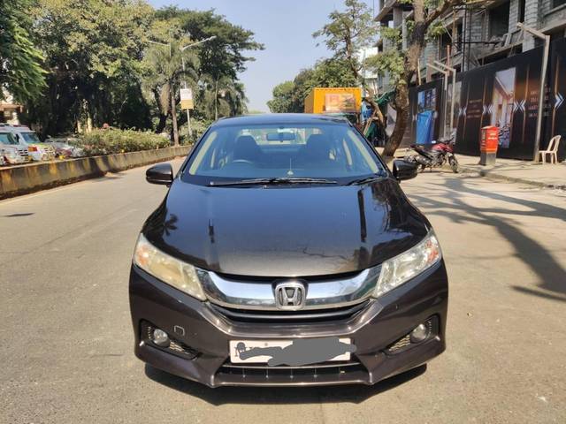 https://images10.gaadi.com/usedcar_image/4570518/original/processed_193b2b8378eed2629d9c22127b635f9c.jpg?imwidth=6400