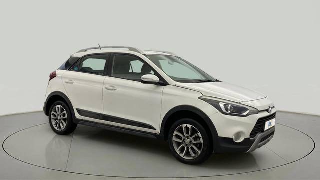 https://images10.gaadi.com/usedcar_image/4570528/original/75364a78e7c589088c2fc9cac466af4b.jpg?imwidth=6400