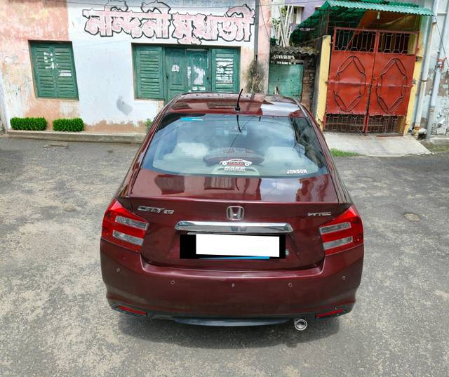 https://images10.gaadi.com/usedcar_image/4570539/original/processed_7fd5b94402daf2db360a329de9022b00.jpg?imwidth=6402