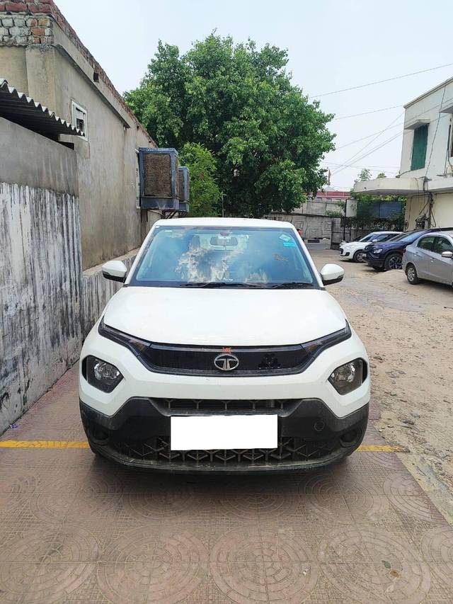 https://images10.gaadi.com/usedcar_image/4570580/original/processed_e8ecf67f-6902-4898-bcee-9ac938e82d6d.jpg?imwidth=6400