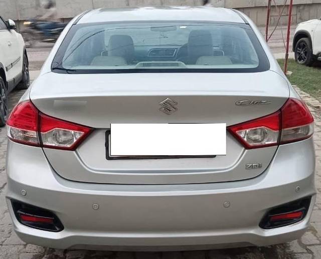https://images10.gaadi.com/usedcar_image/4570592/original/processed_9e156c8c70fde3e1b722b75f56aec392.jpg?imwidth=6402