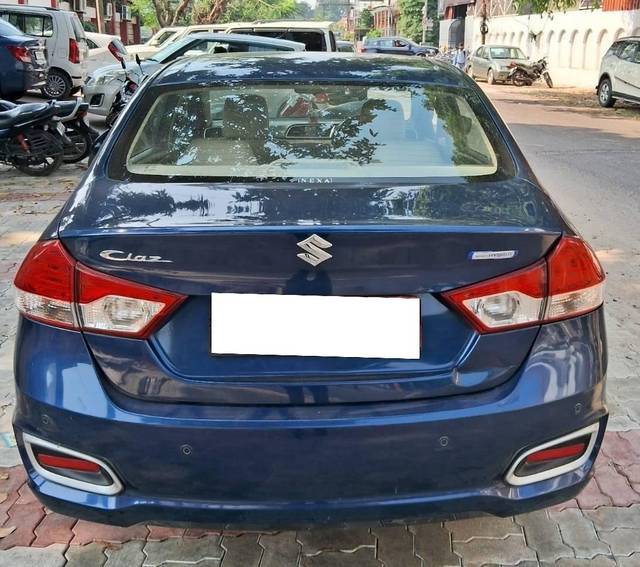 https://images10.gaadi.com/usedcar_image/4570597/original/processed_9b244deb9d7b6275efec40b07cc7a5ec.jpg?imwidth=6402