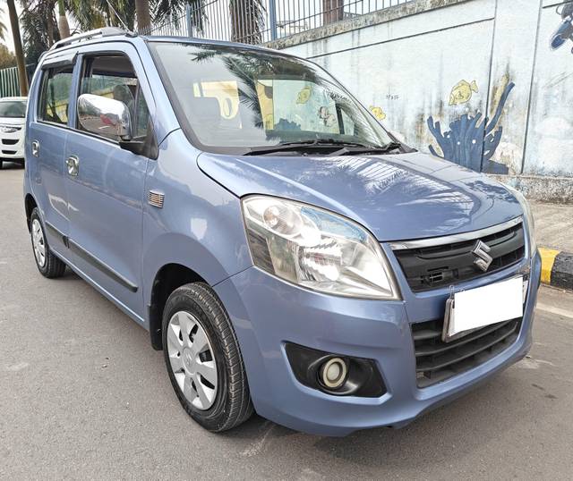 https://images10.gaadi.com/usedcar_image/4570598/original/processed_72115e6264b9441cc7af27d5389e10b6.jpg?imwidth=6400