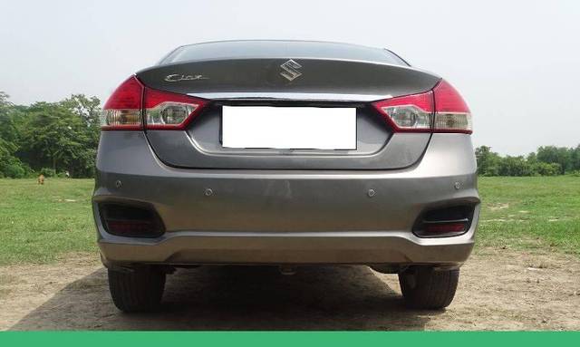 https://images10.gaadi.com/usedcar_image/4570600/original/processed_a263a80fd4d3fbd466faba77ffb2883f.jpeg?imwidth=6401