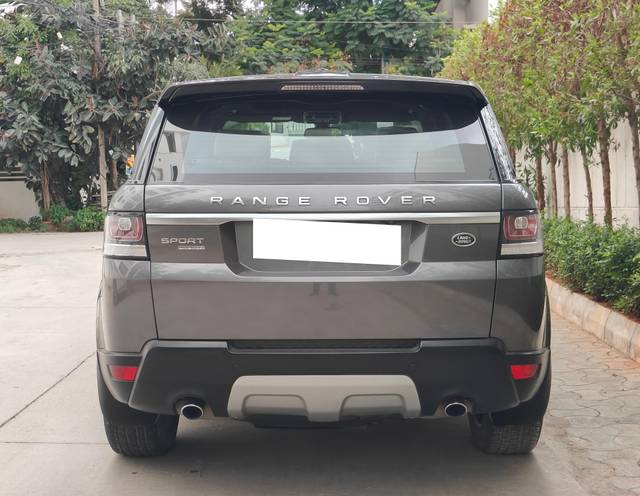 https://images10.gaadi.com/usedcar_image/4570602/original/processed_43143984b640f2fe5460529e6c4c3078.jpg?imwidth=6402