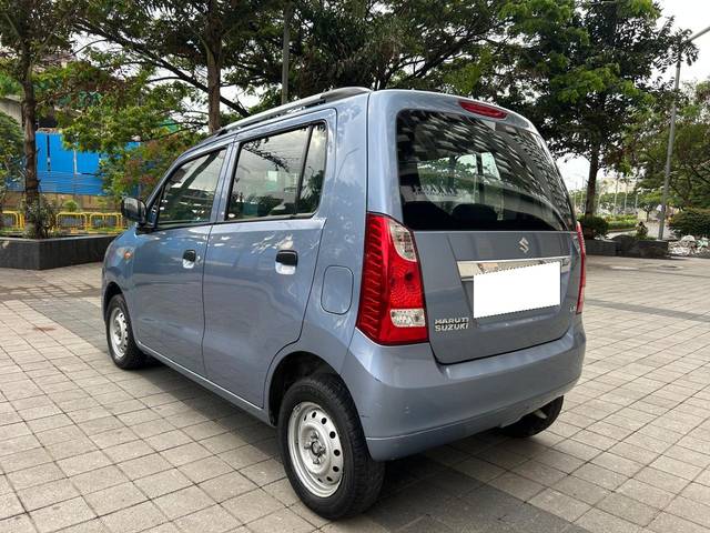 https://images10.gaadi.com/usedcar_image/4570603/original/processed_164fdf66e745bd3834a6ef5cf817be61.jpg?imwidth=6402