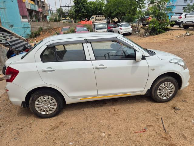 https://images10.gaadi.com/usedcar_image/4570620/original/2388486fce1feaf824871bbe5b286758.jpg?imwidth=6401